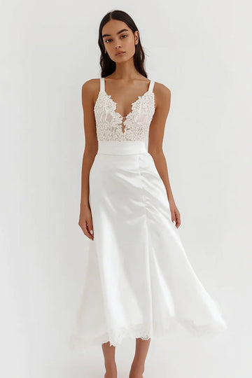 Dentelle blanche satin bretelles spaghetti robe formelle ligne